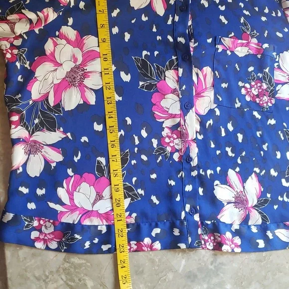 Express Cropped Floral Long Sleeve Button Down Blouse Size XL - Picture 6 of 7